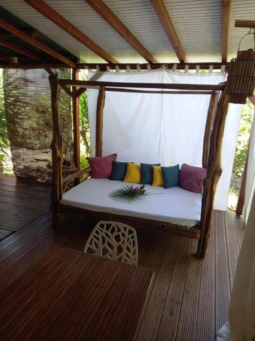 Bungalow Atypique Ti Bambou A 500M De La Plage ساينت آن المظهر الخارجي الصورة